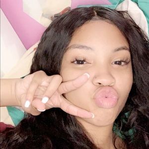 Meet your Posher, Sasha